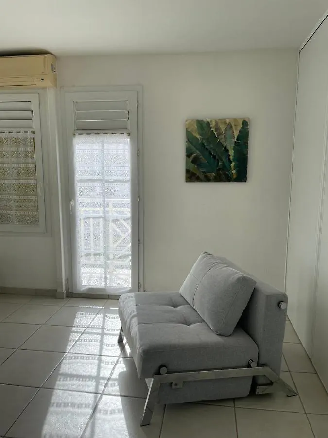 Sunny Cottage, Belle Terrasse, Proche Et Vue Mer Sainte-Luce Apartment