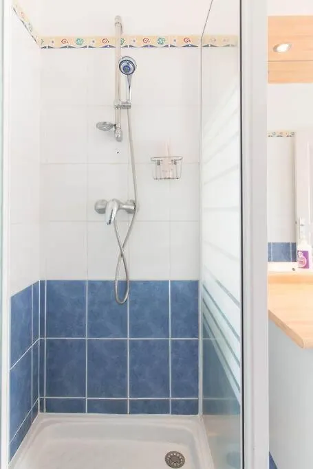 Апартаменты Sunny Cottage, Belle Terrasse, Proche Et Vue Mer Сент-Люс